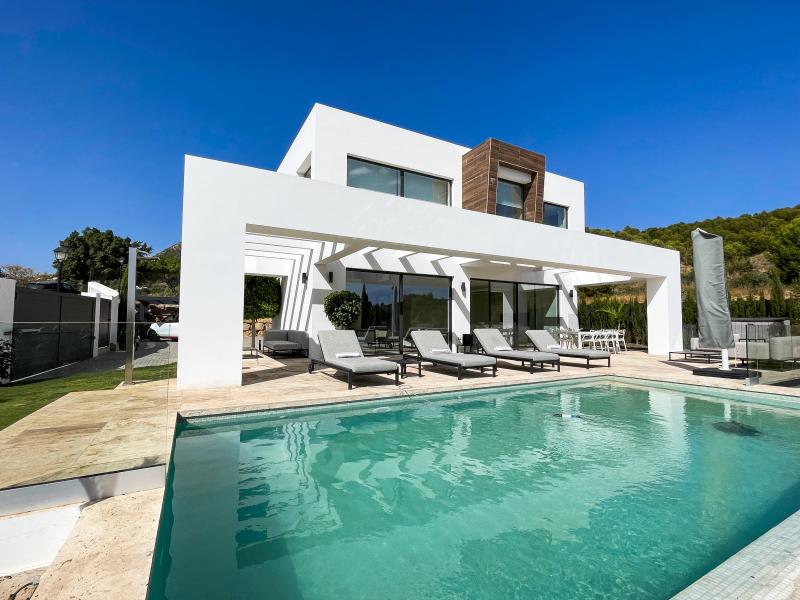 Extraordinary stunning funkis villa in the finest quality