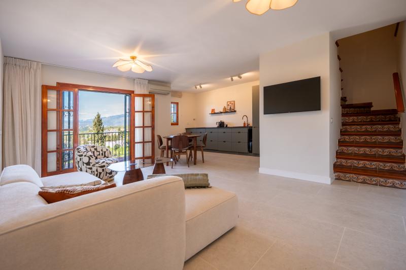 Beautifully Renovated Townhouse in Puebla Aída, Next to Mijas Golf – Sold with Tourist License