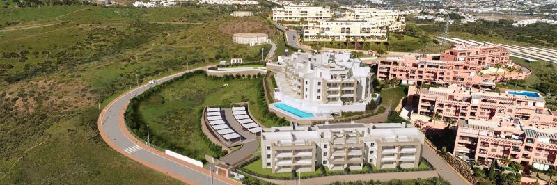 Apartamentos y Áticos Modernos con Vistas al Mar y la Montaña en Mijas, Costa del Sol