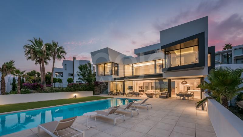 Incredible contemporary luxury villa in La Alquería, Benahavis