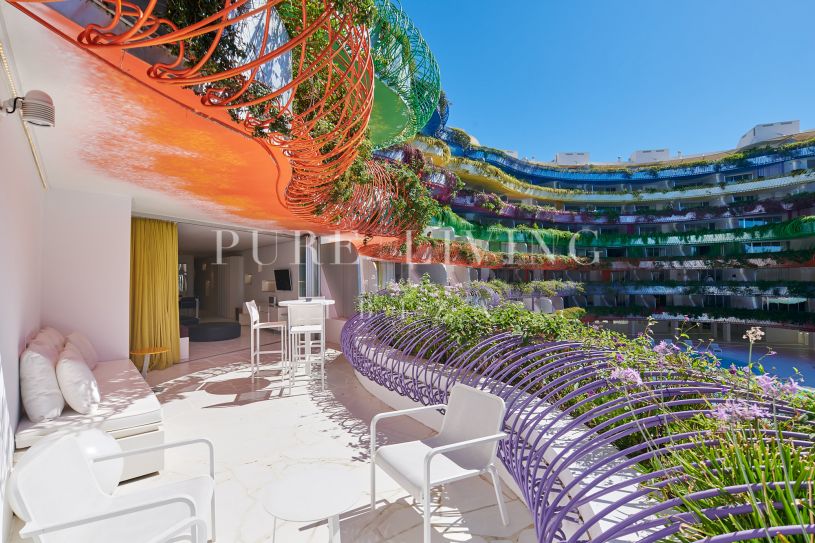 Appartement unique conçu par Jean Nouvel à Ibiza avec une vue panoramique à couper le souffle