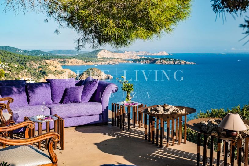 Captivating six-bedroom cliff-edge villa in Ibiza