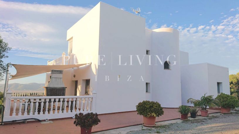 Villa for sale in San Antonio de Portmany