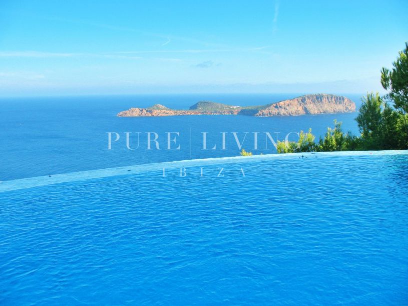 Villa for sale in San Carlos, Santa Eulalia del Río