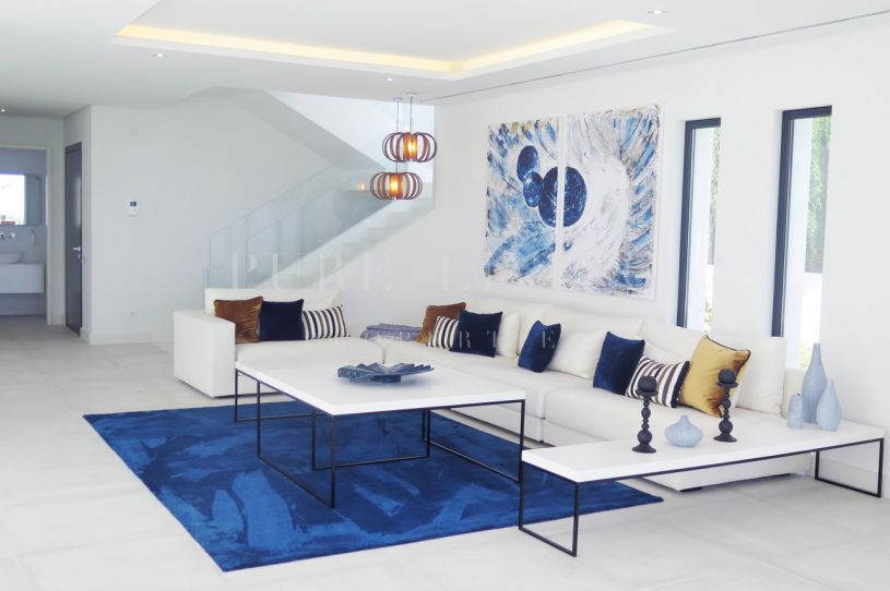 Luxury villa complex in La Alqueria, Benahavis