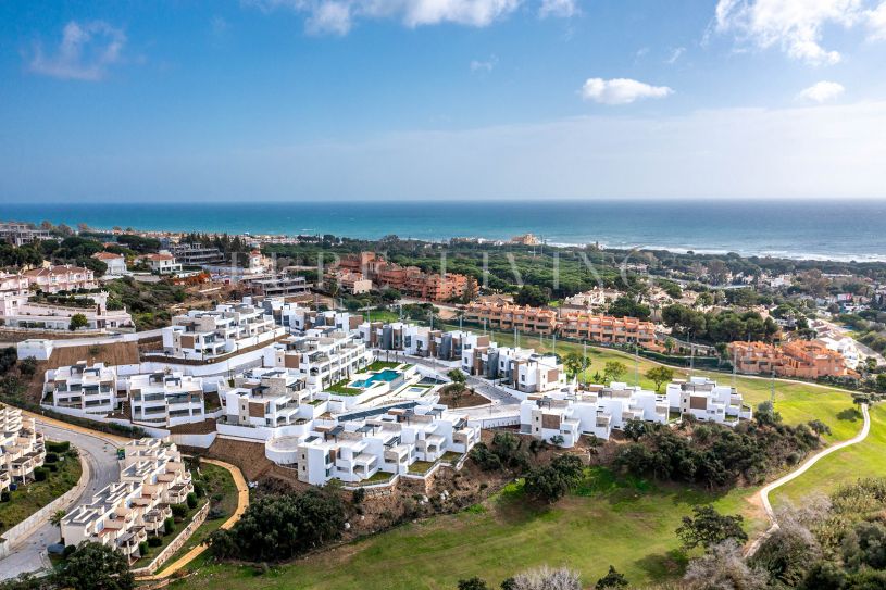 Nieuwe ontwikkeling van appartementen gelegen aan de frontlinie van de Cabopino Golf Course