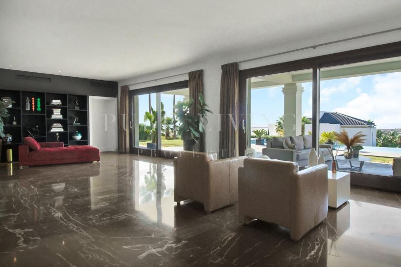 Luxury villa with lovely sea views located in, Los Flamingos Golf Resort