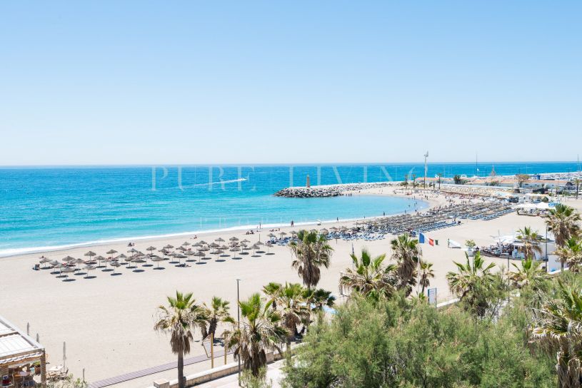 Lovely apartment with private terrace and open views in Playa Rocio, Marbella Puerto Banus