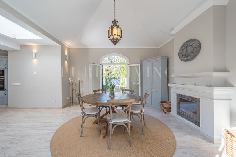 Hermosa Villa de cinco dormitorios en las montañas de Benahavis