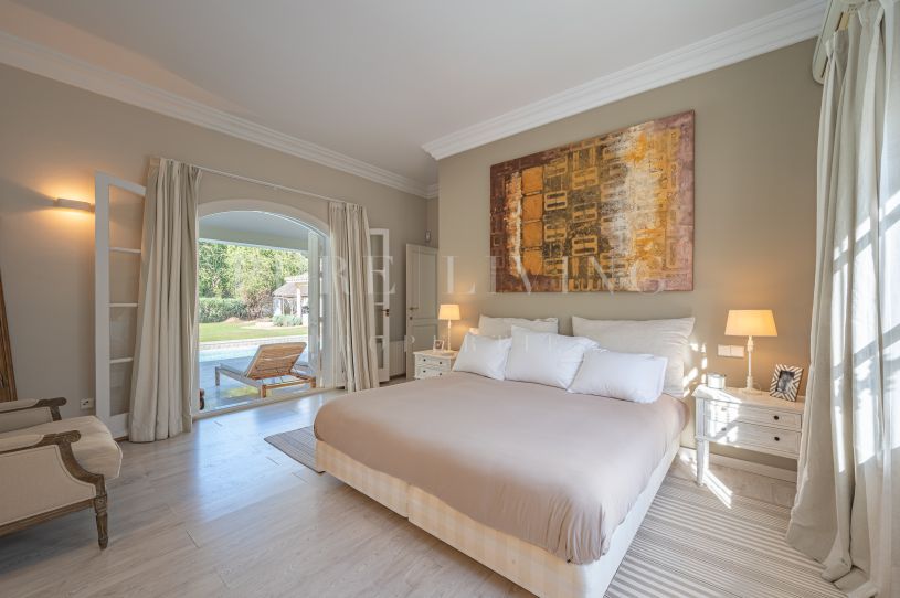 Hermosa Villa de cinco dormitorios en las montañas de Benahavis