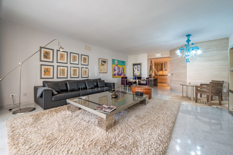 Apartamento en planta baja elevada en Puente Romano