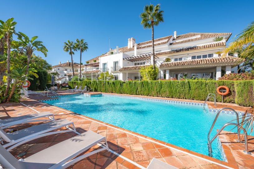 Het elegante appartement op de begane grond in Monte Paraíso, Golden Mile – Marbella
