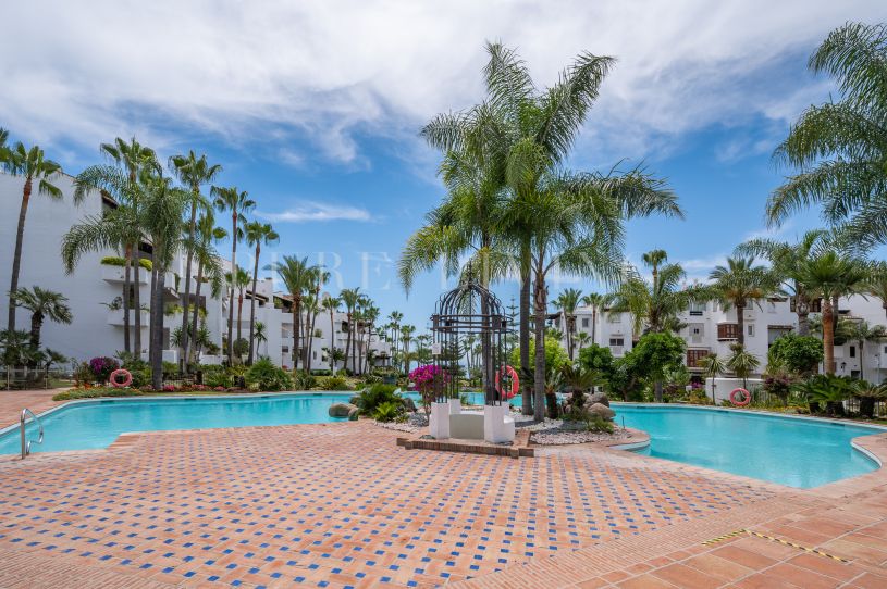 Renovated apartment in Japanese Garden in Marina de Puente Romano