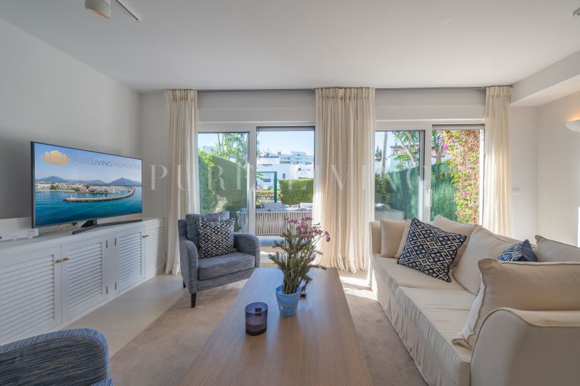 Mooi herenhuis naast het strand in Guadalvillas, Guadalmina Baja