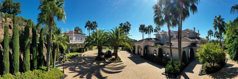 Splendid mansion on frontline golf with panoramic views in La Zagaleta