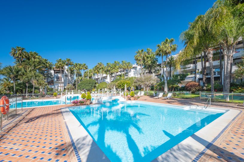 Precioso apartamento en planta baja en Marina de Puente Romano
