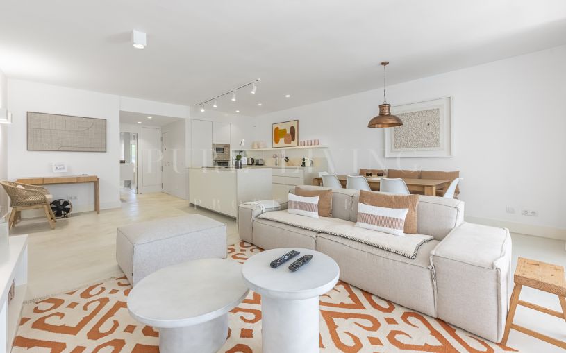 Bright and modern three bedroom ground-floor apartment in Puente Romano