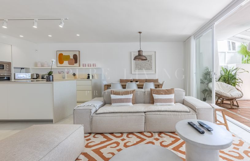 Bright and modern three bedroom ground-floor apartment in Puente Romano