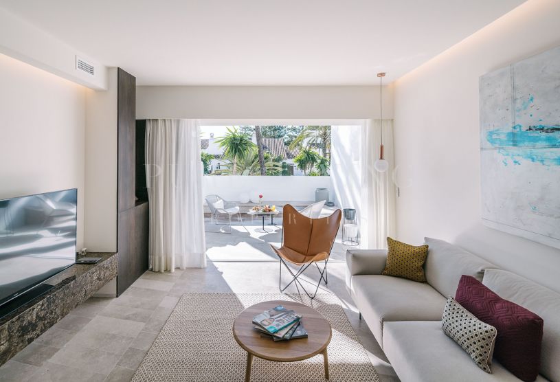 Appartement contemporain de deux chambres à Puente Romano