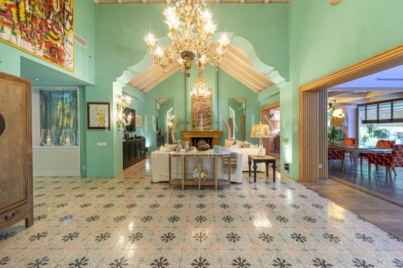 Exquisite Mediterranean-Style Villa for Sale in Las Lomas del Marbella Club