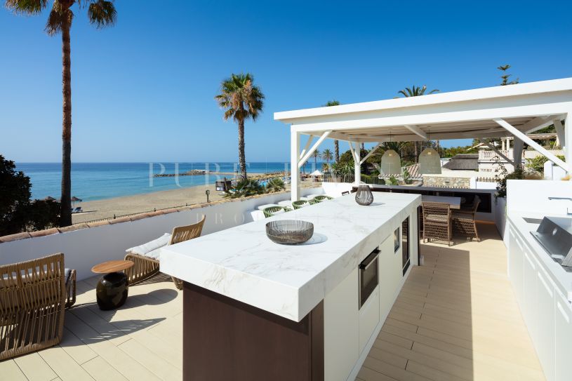 Villa de lujo frente al mar en Puente Romano