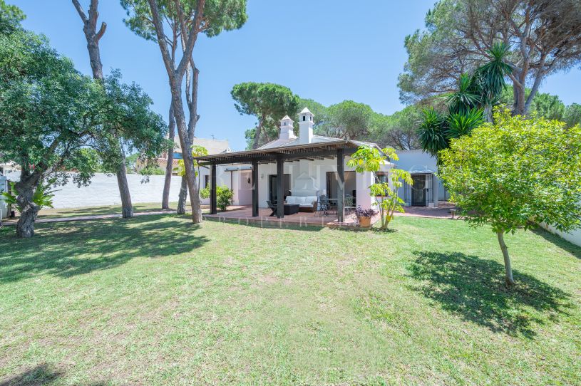 Villa con encanto en Elviria muy cerca de las mejores playas de Marbella