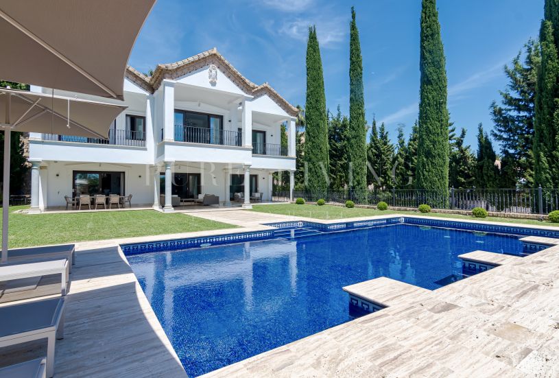 Spectacular villa in Sierra Blanca with private gardens and swimming pool.