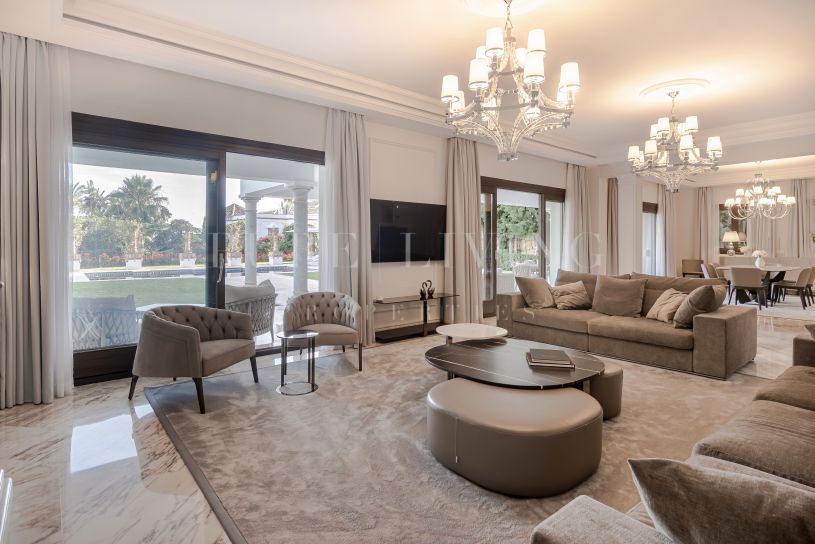 Spectacular villa in Sierra Blanca with private gardens and swimming pool.