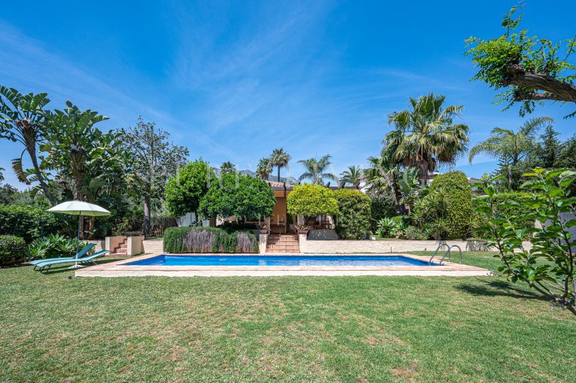 Villa Mediterránea con mucha solera en el corazón de Nagueles