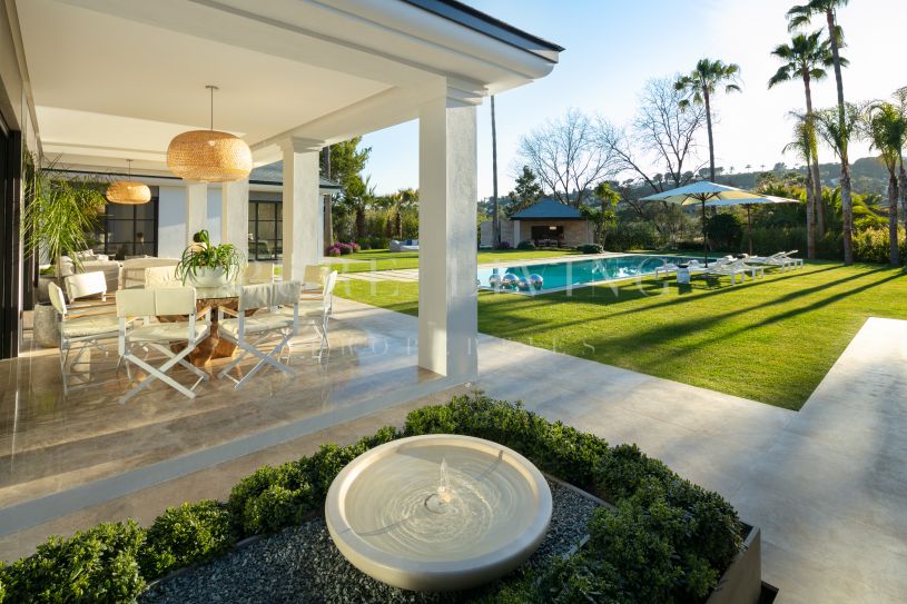 Villa te koop in Las Brisas, Nueva Andalucia