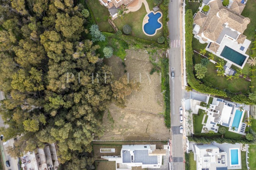 Terrain d'exception situé à Nueva Andalucía