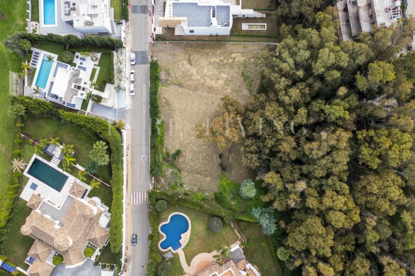 Terrain d'exception situé à Nueva Andalucía