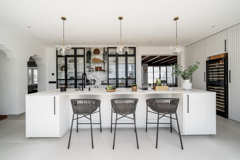 One level four bedroom villa in El Madroñal, Benahavis