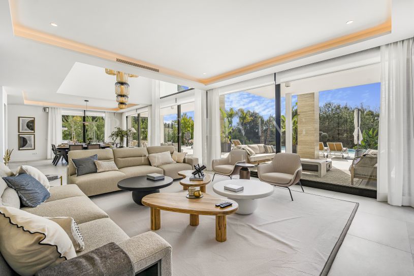 Nieuwe eigentijdse luxe villa aan de Golden Mile van Marbella – Panoramisch uitzicht, privézwembad en exclusiviteit.