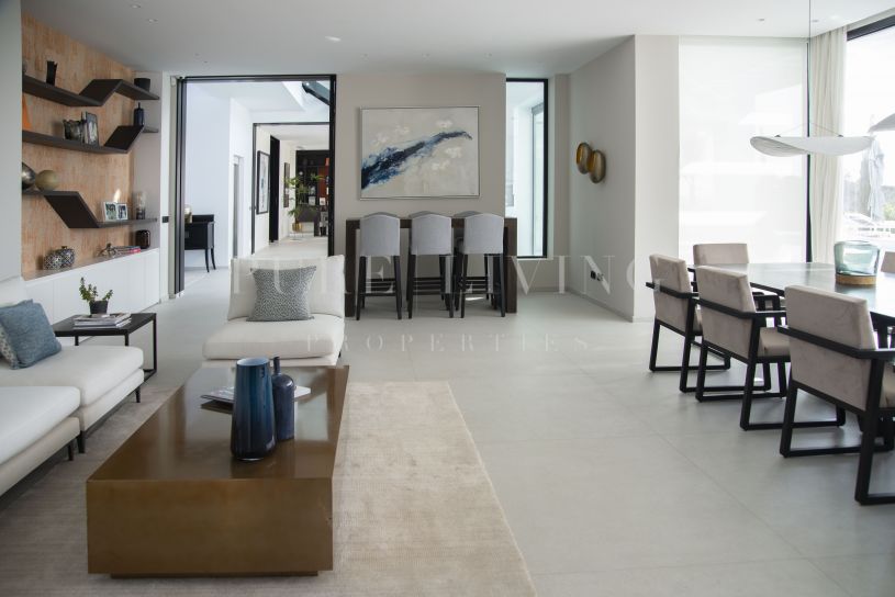 Impresionante Villa de 8 dormitorios con vistas panorámicas en La Panera, Nueva Milla de Oro