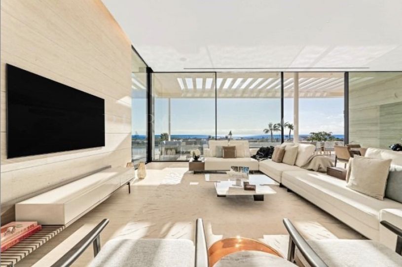 Schitterende 6-slaapkamer villa met het meest indrukwekkende panoramische uitzicht op zee, gelegen in de prestigieuze wijk Los Flamingos, Benahavís