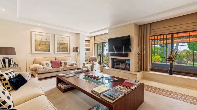 Villa te koop in Haza del Conde, Nueva Andalucia