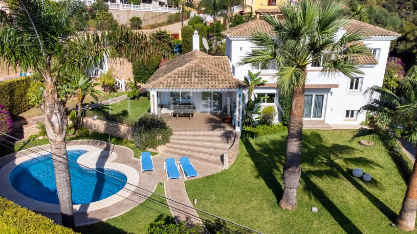 Impressionnante villa à Elviria, Marbella Est