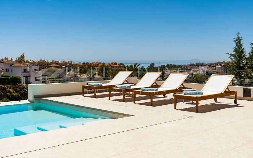 Superbe villa neuve avec vue panoramique à La Resina Golf