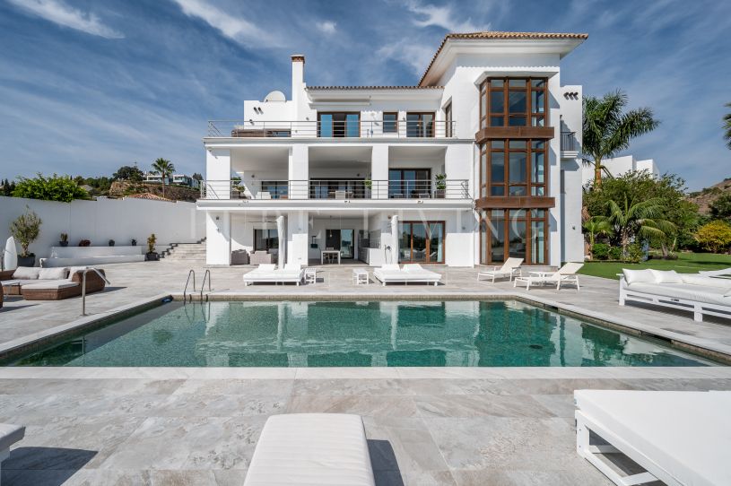 Modern 10 Bedroom Villa In Paraiso Alto, Estepona