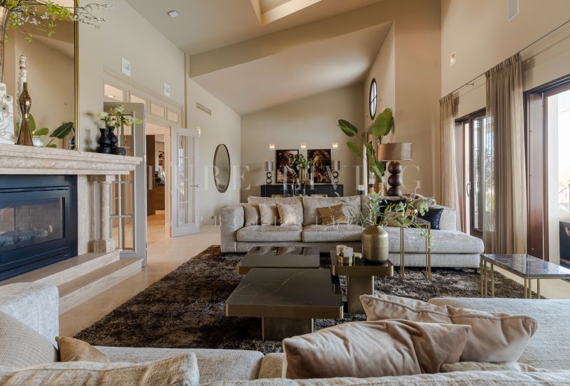 Impresionante villa familiar con impresionantes vistas panorámicas en El Herrojo Alto