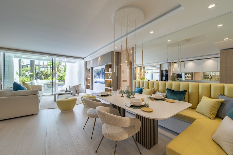 Impressionnant appartement au rez-de-chaussée à Puente Romano.