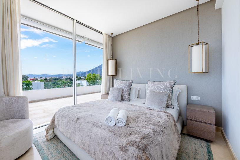 Outstanding villa with spectacular panoramic views