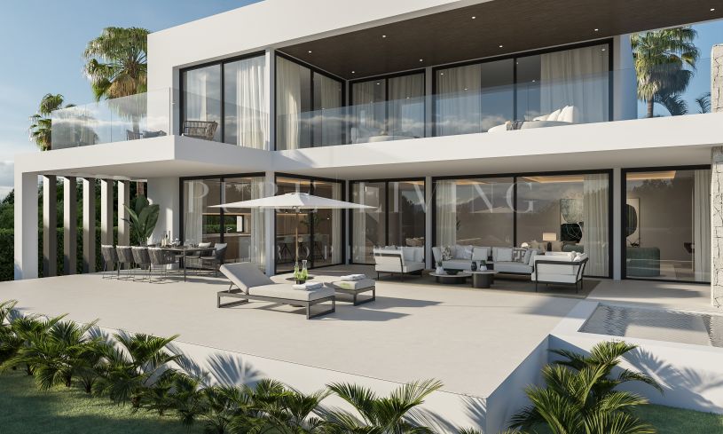 Nieuw gebouwde moderne villa aan het strand in Marbella Oost