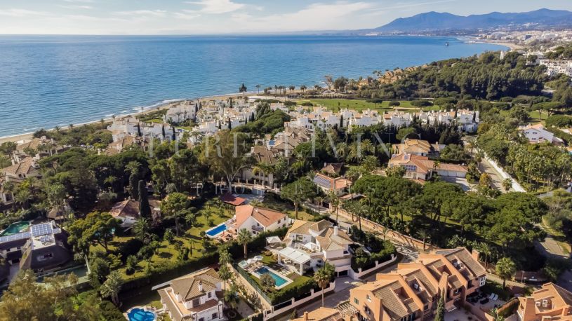 Indrukwekkende villa in Los Monteros Playa