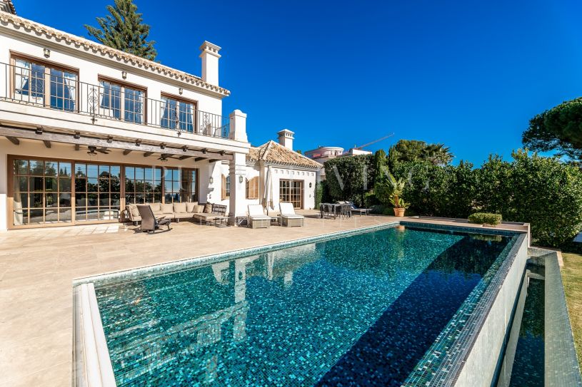 Spectaculaire villa met ongelooflijk uitzicht op zee in La Carolina