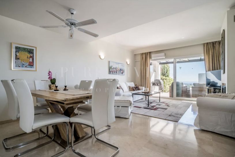 Sea Views Apartments for sale in La Quinta Village, Nueva Andalucia