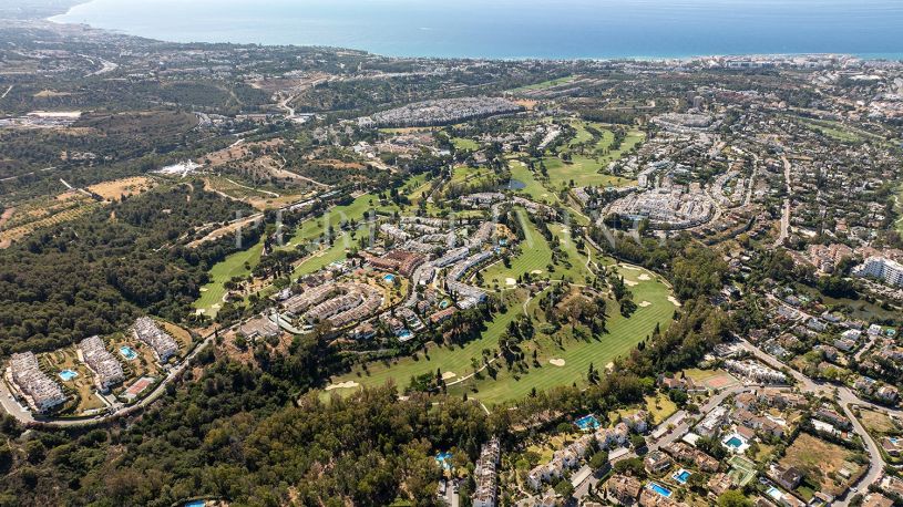 Exceptional plot situated in the prestigious area of, Nueva Andalucia