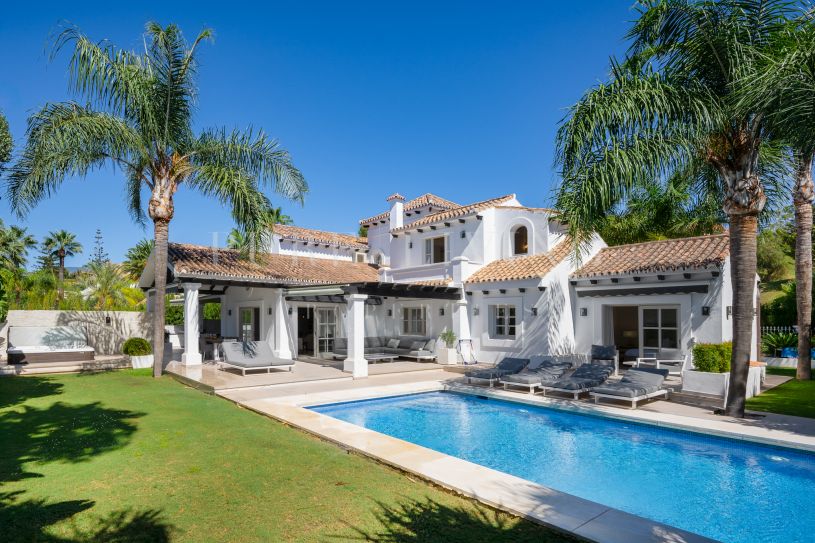 Superbe villa de luxe de six chambres à Los Naranjos Golf