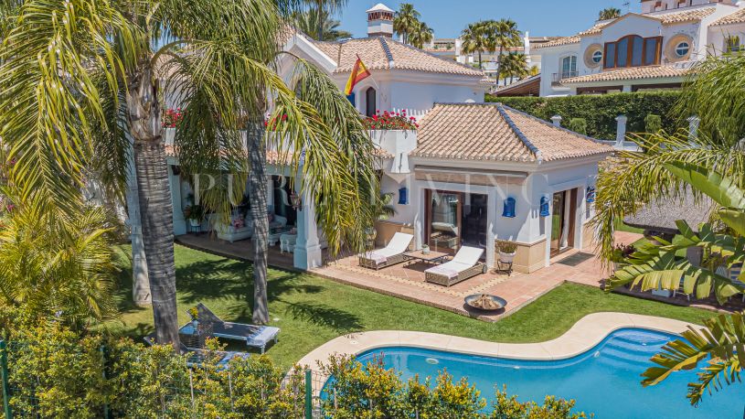 Een prachtige familie villa gelegen in Bahia de Marbella